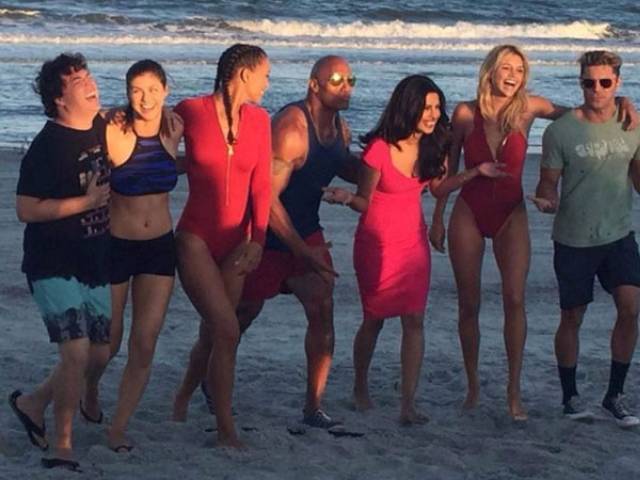 Hollywood Movie Baywatch Poster Released With Hot Priyanka Dynamite News 0755