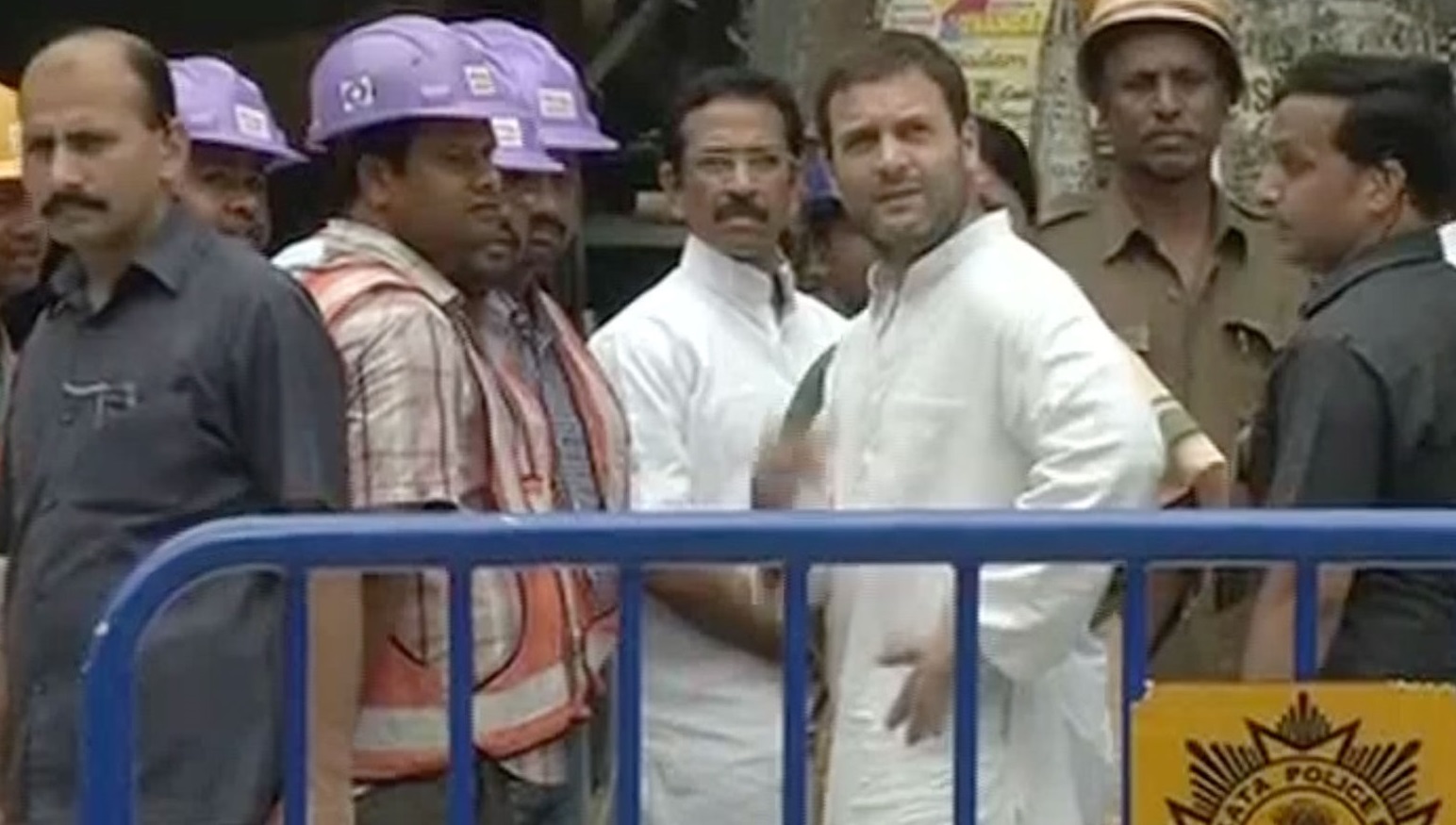 Kolkata flyover collapse Rahul meets inju