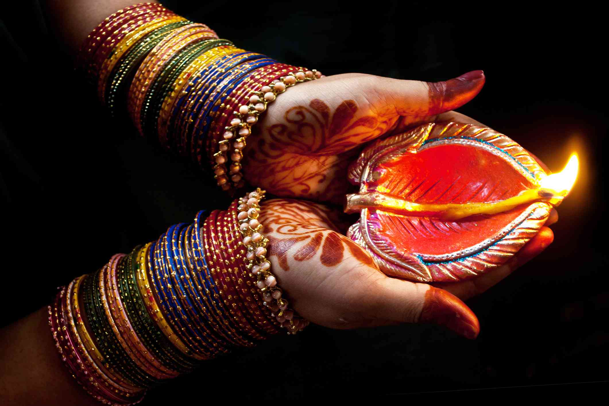 Premium Photo | Diwali traditional attire