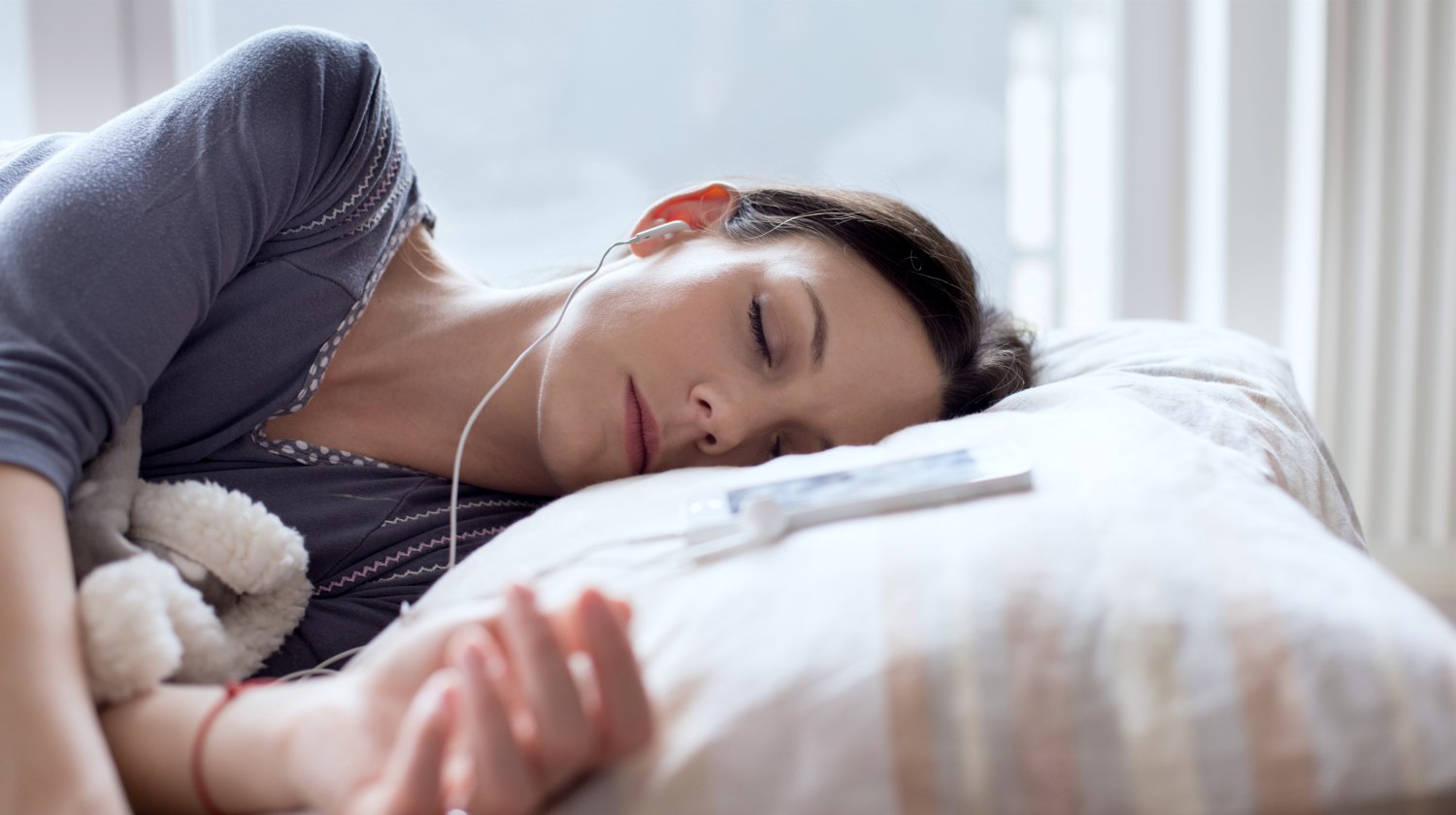 Older Adults Can Improve Sleep Quality By Listening To Music Dynamite 