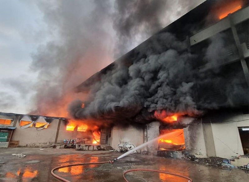 Fire at clothes godown